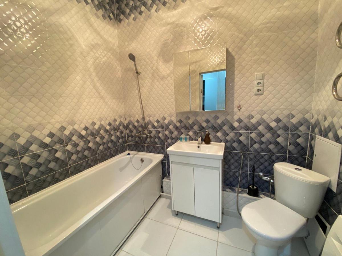 Whitehome In Panorama Park Astana Luaran gambar